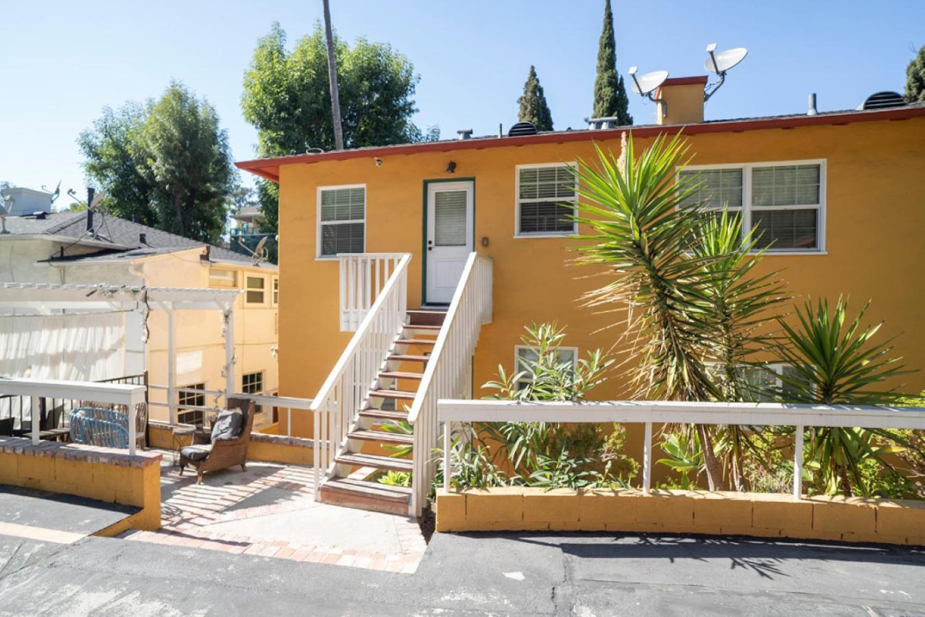 Charming Duplex Home In Sherman Oaks Los Angeles Exterior photo